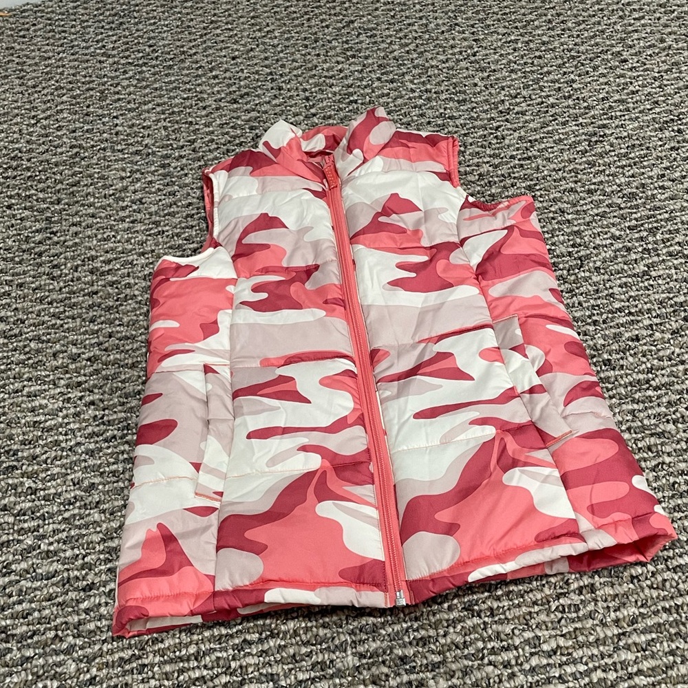 Girls size 7/8 puffer vest